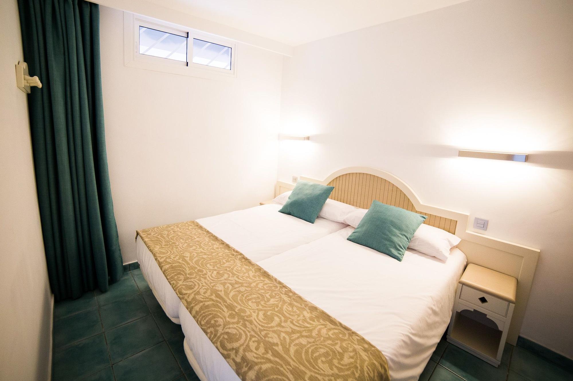 פוארטו ריקו Cala D Or Apartamentos מראה חיצוני תמונה